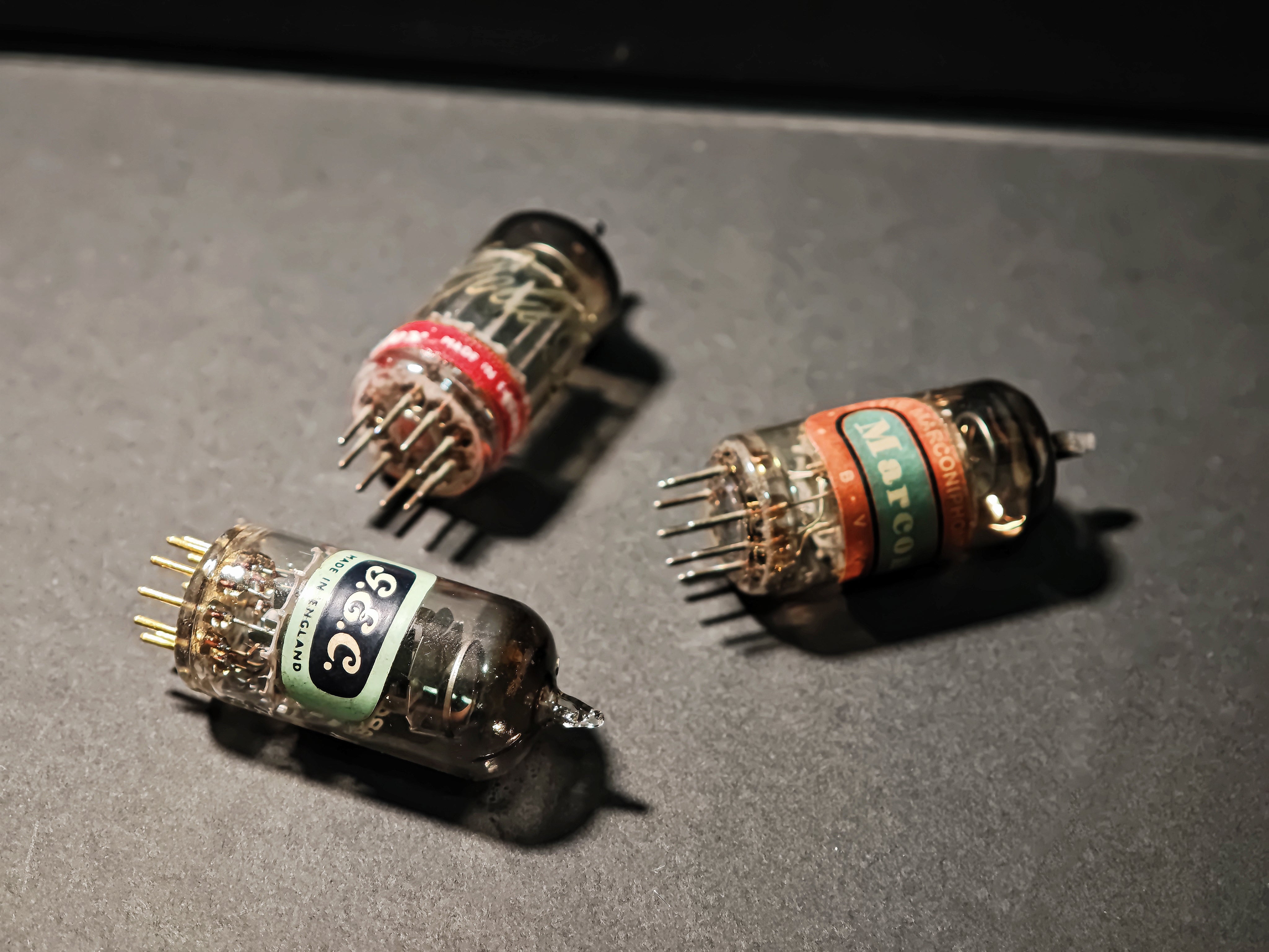 Pico Audio – Origa FE
世界首創全分立可更換真空管混合便攜耳機放大器