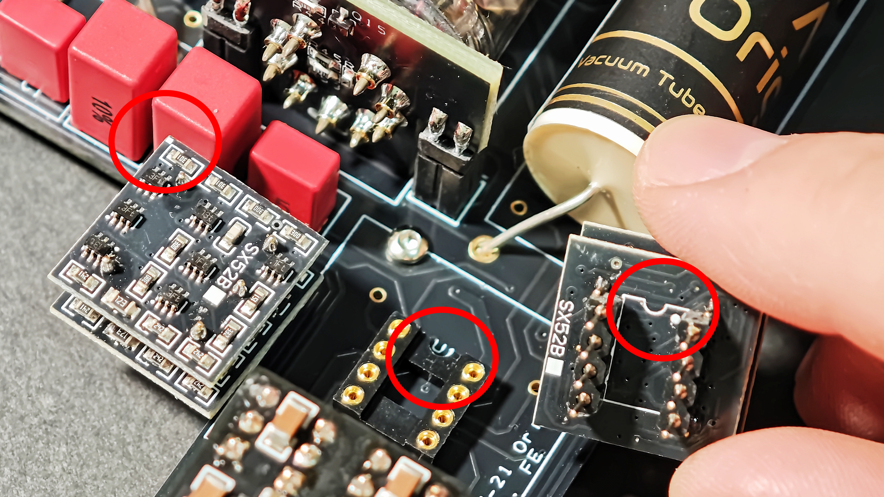 Pico Audio – Origa FE
世界首創全分立可更換真空管混合便攜耳機放大器