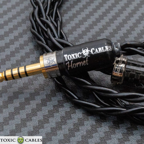 Toxic Cables Hornet - G-UPOCC 石墨烯單晶純銅耳機升級線 (Black + Versa Connector, 4.4mm)