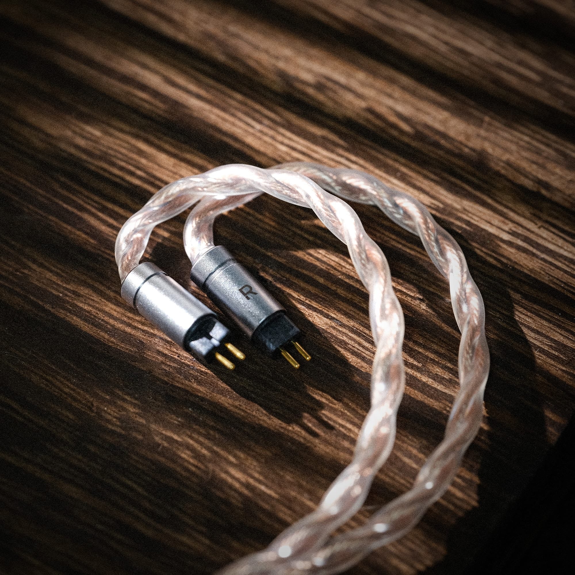 Zuo DrumString 左宮羽 Listenvale聆川（骨傳導x1,平板x1,動鐵x2,動圈x1)入耳式耳機