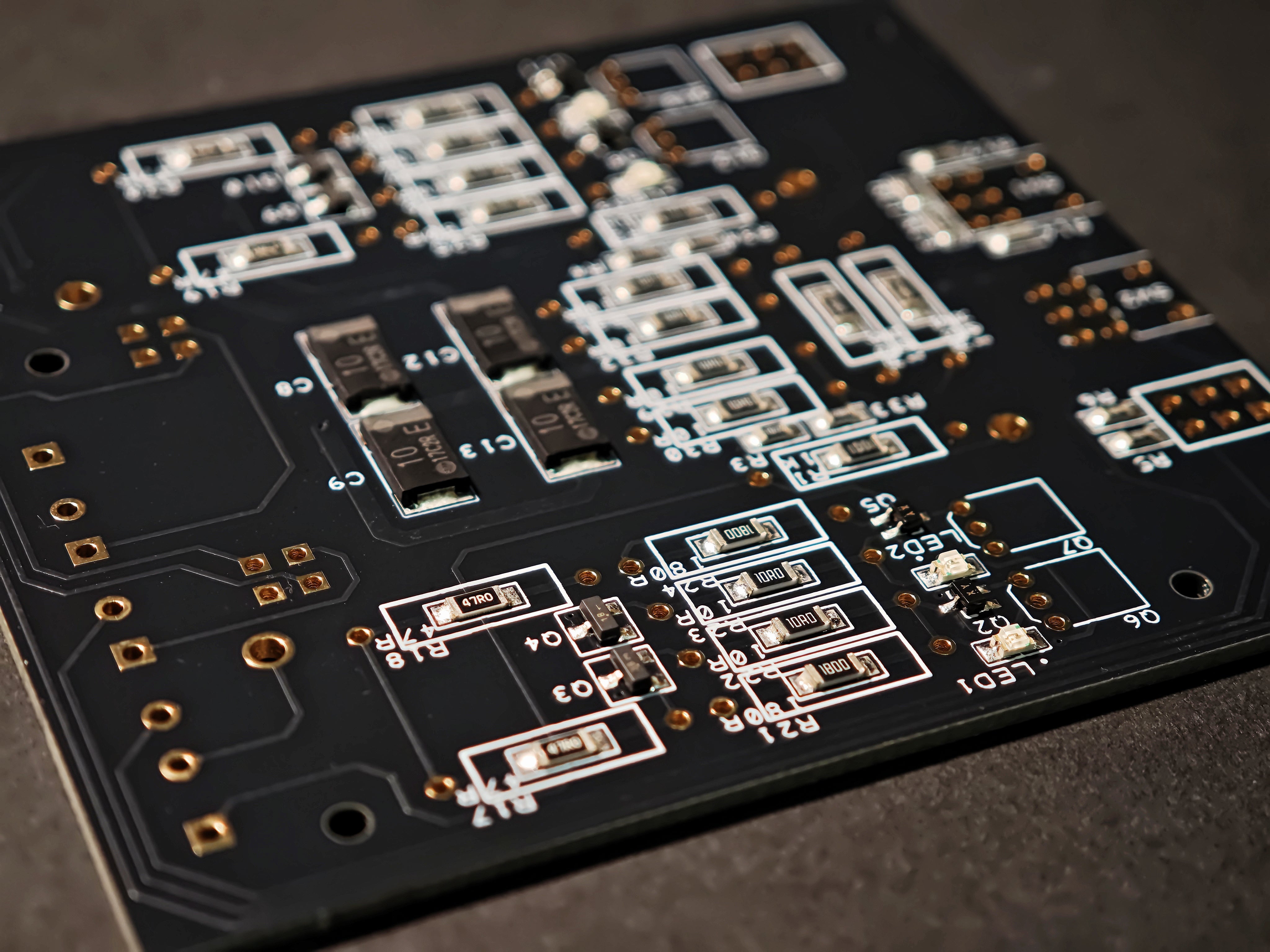 Pico Audio – Origa FE
世界首創全分立可更換真空管混合便攜耳機放大器