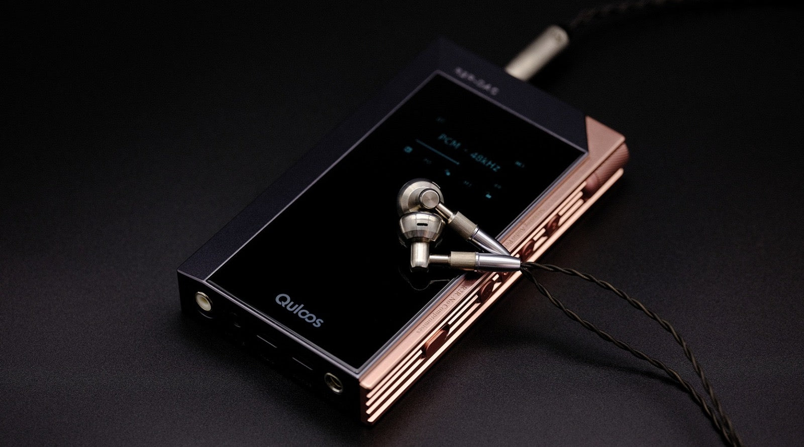 Qulcos MUB5 (旗艦級同軸+光纖+ USB+精調高清藍牙藍牙參考級R2R便攜解碼耳放)