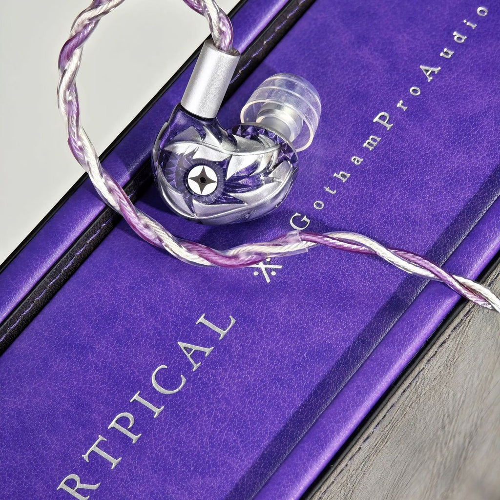 Artpical & 戈聲聯乘 Silver Wing Beyond 彼岸銀翼 （預訂中約4月10號到貨）