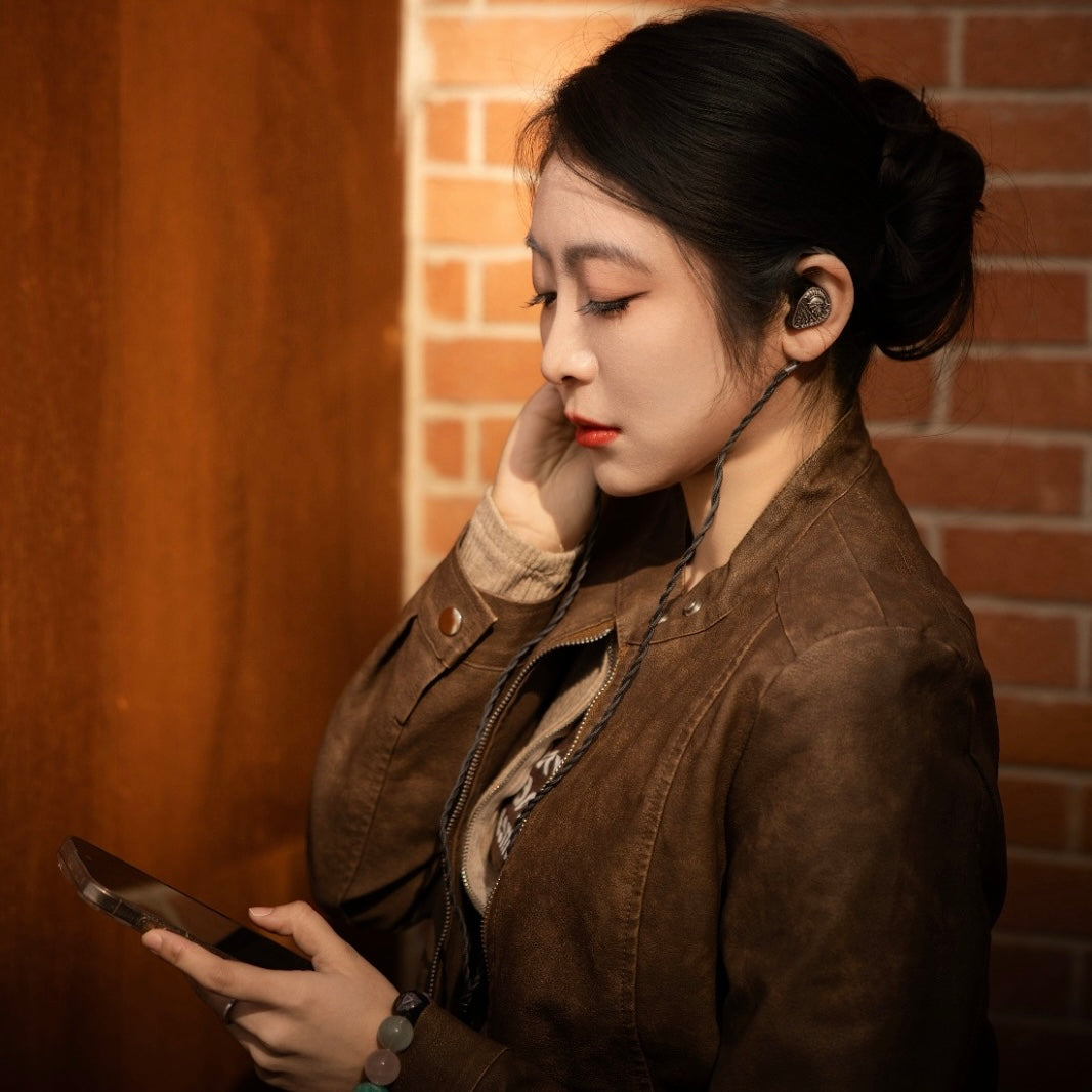 LETSHUOER SONATA「奏鳴曲」（2動圈+4樓氏動鐵+4聲揚靜電圈鐵靜）混合旗艦 入耳式耳機