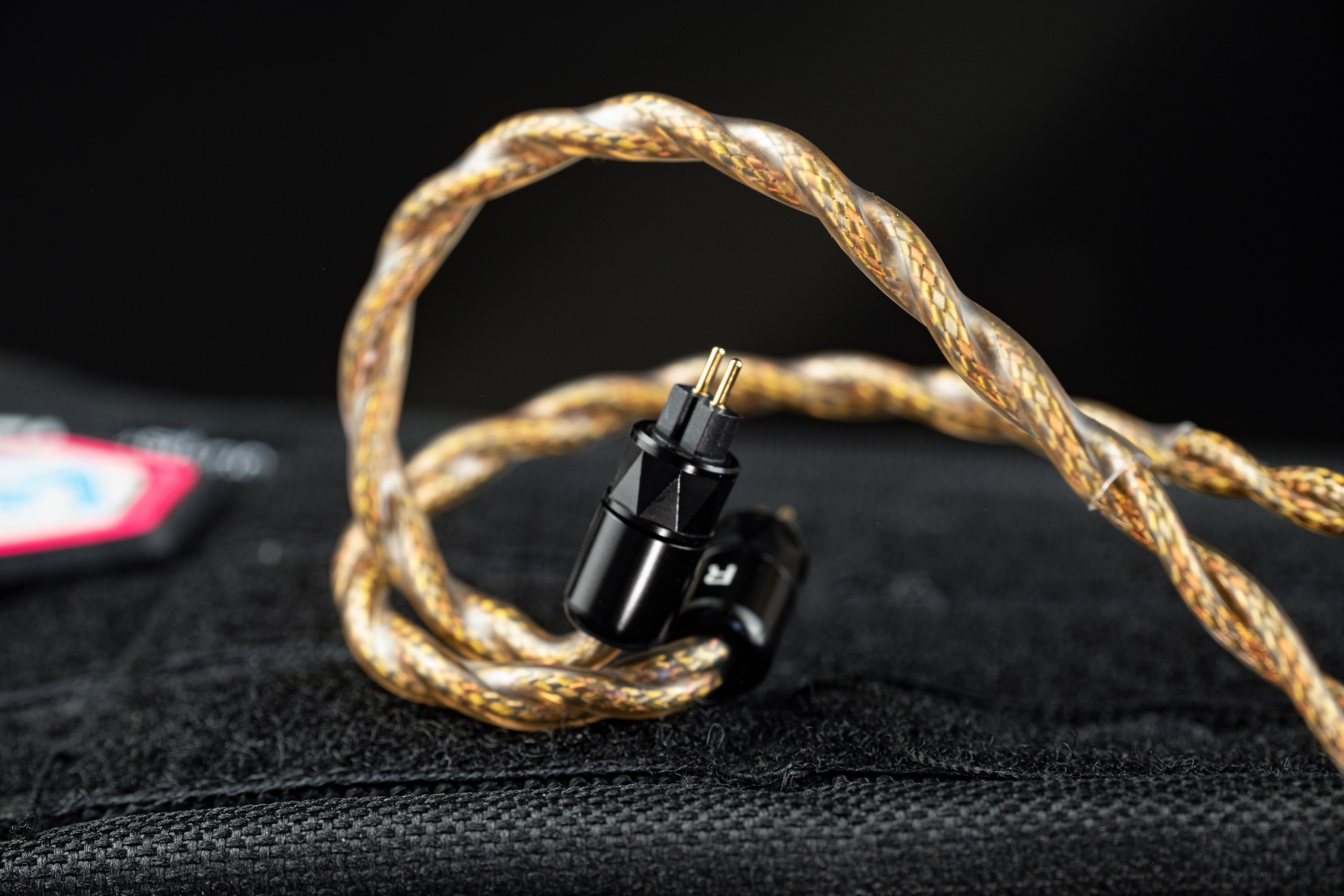 Flash Acoustics AIR WAVE 系列全新旗艦 —— Cosmic Storm Versa 4.4mm (Versa已包括可換2pin & mmcx )