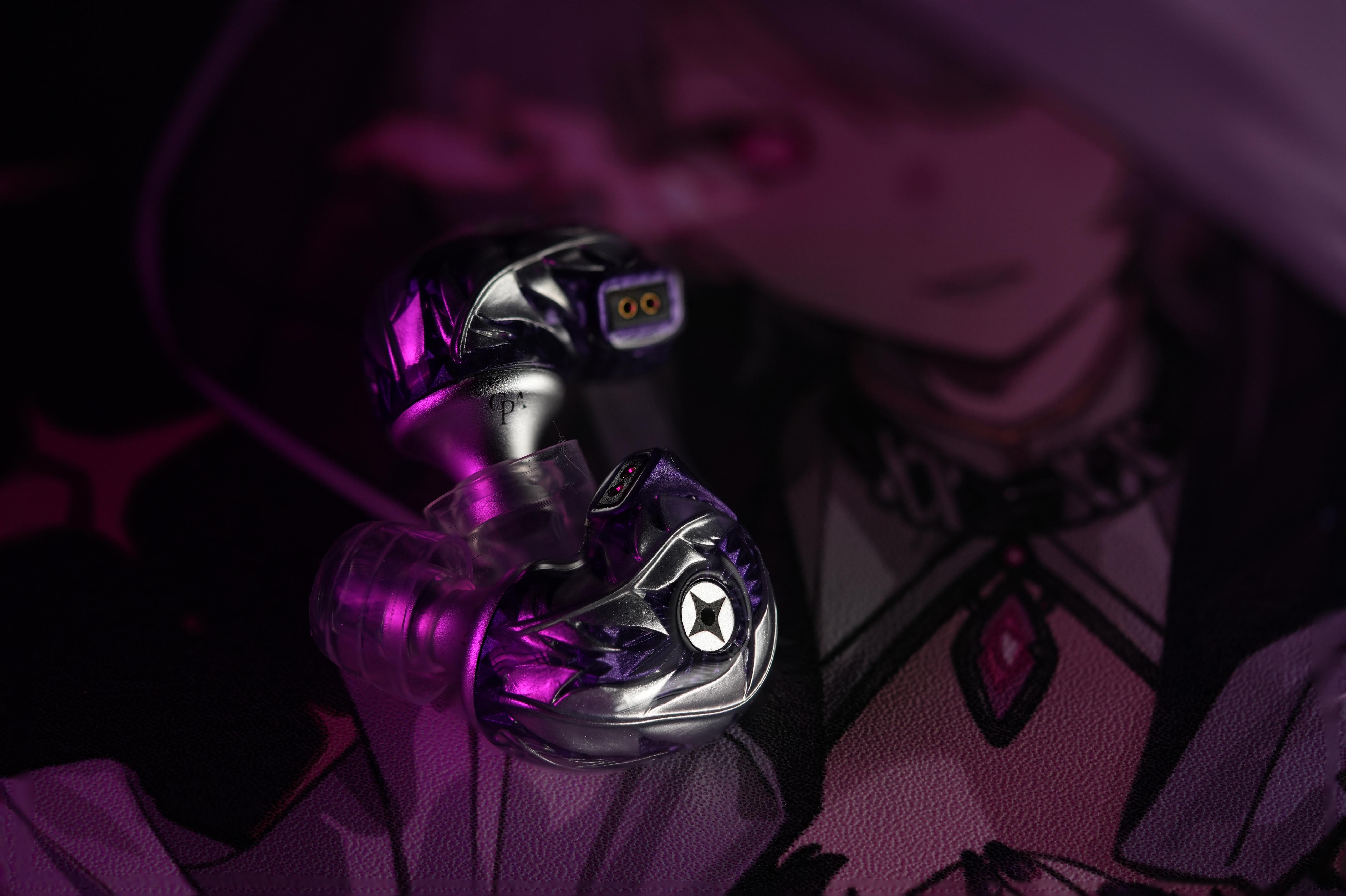 Artpical & 戈聲聯乘 Silver Wing Beyond 彼岸銀翼 （預訂中約4月10號到貨）