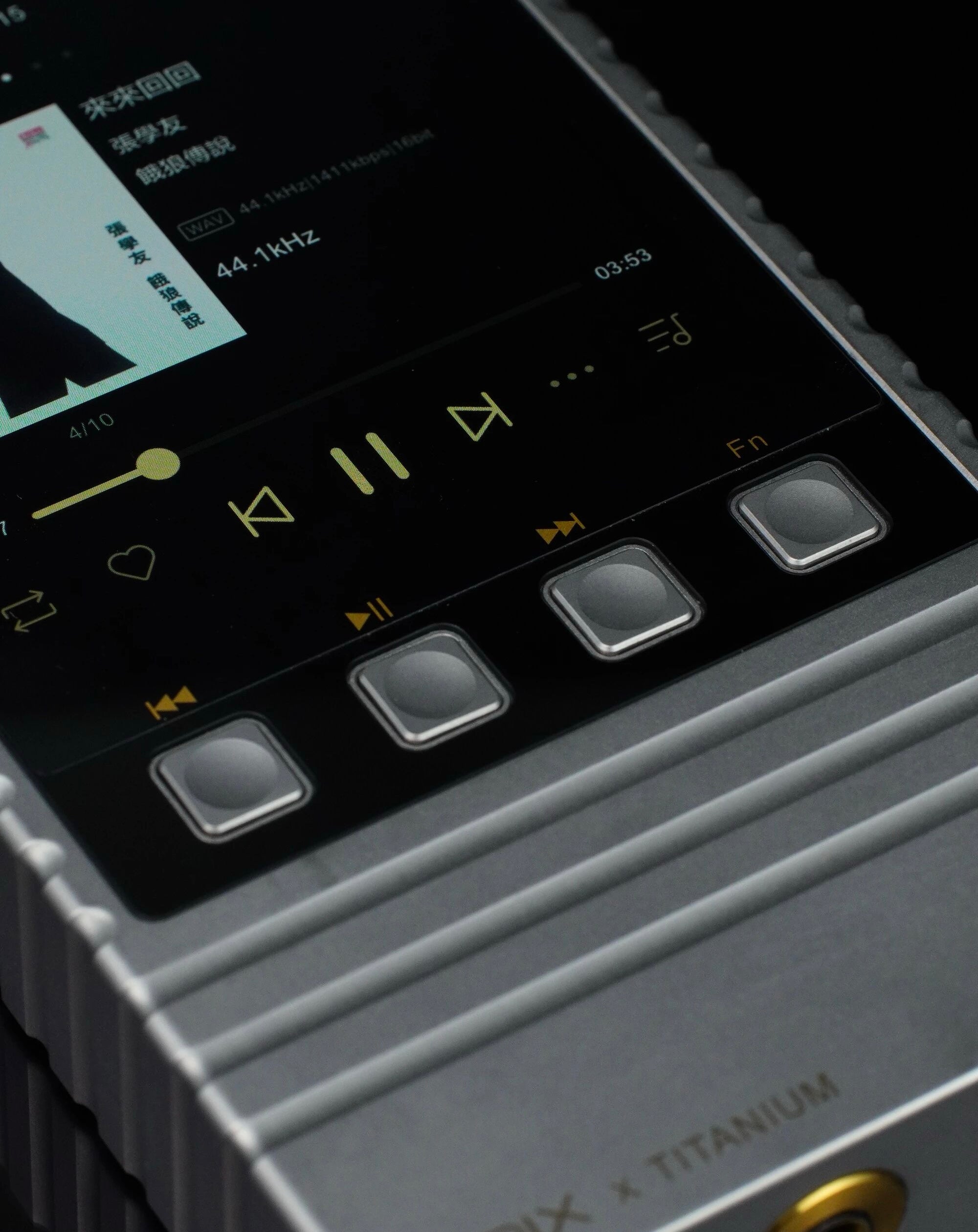 【限量版預訂】ONIX XM5 Ti限量鈦版（香港地區只限100部）
鈦度盡顯, 實拍圖賞以匠心雕琢質感, 以音質詮釋初心。