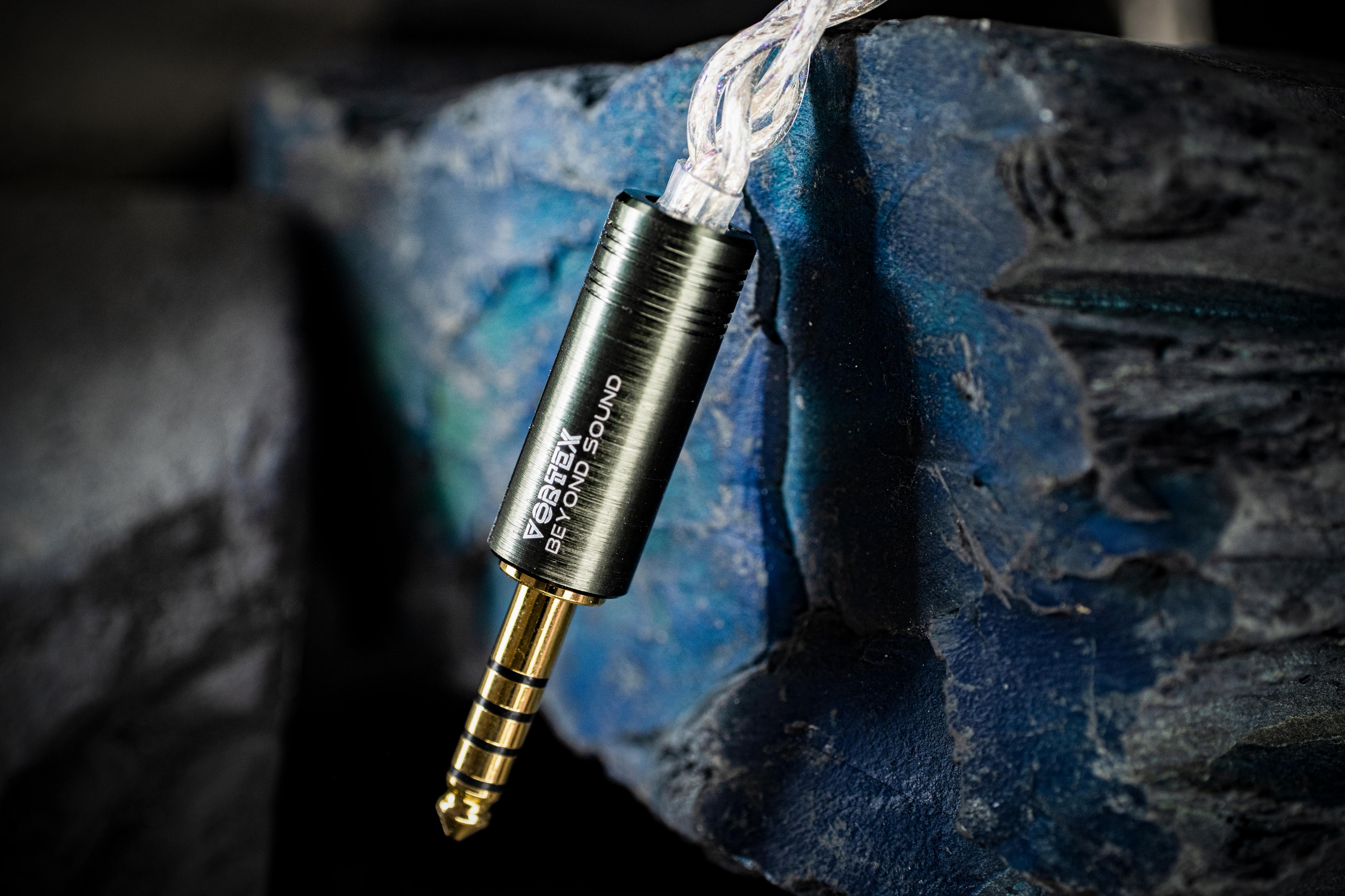 Vortex Zenith Series – Genesis (4N OCC Silver Type7 ) 4.4mm耳機升級線