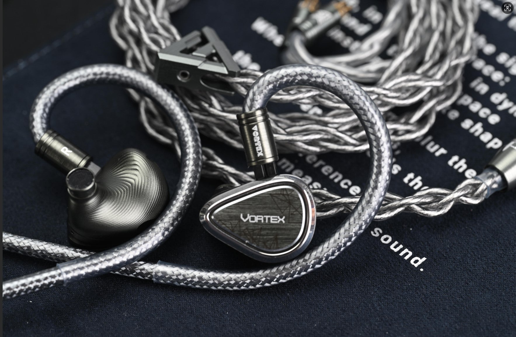 Vortex Reference
定義真參考級入耳式耳機