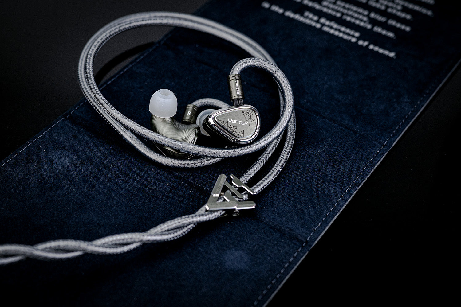 Vortex Reference
定義真參考級入耳式耳機