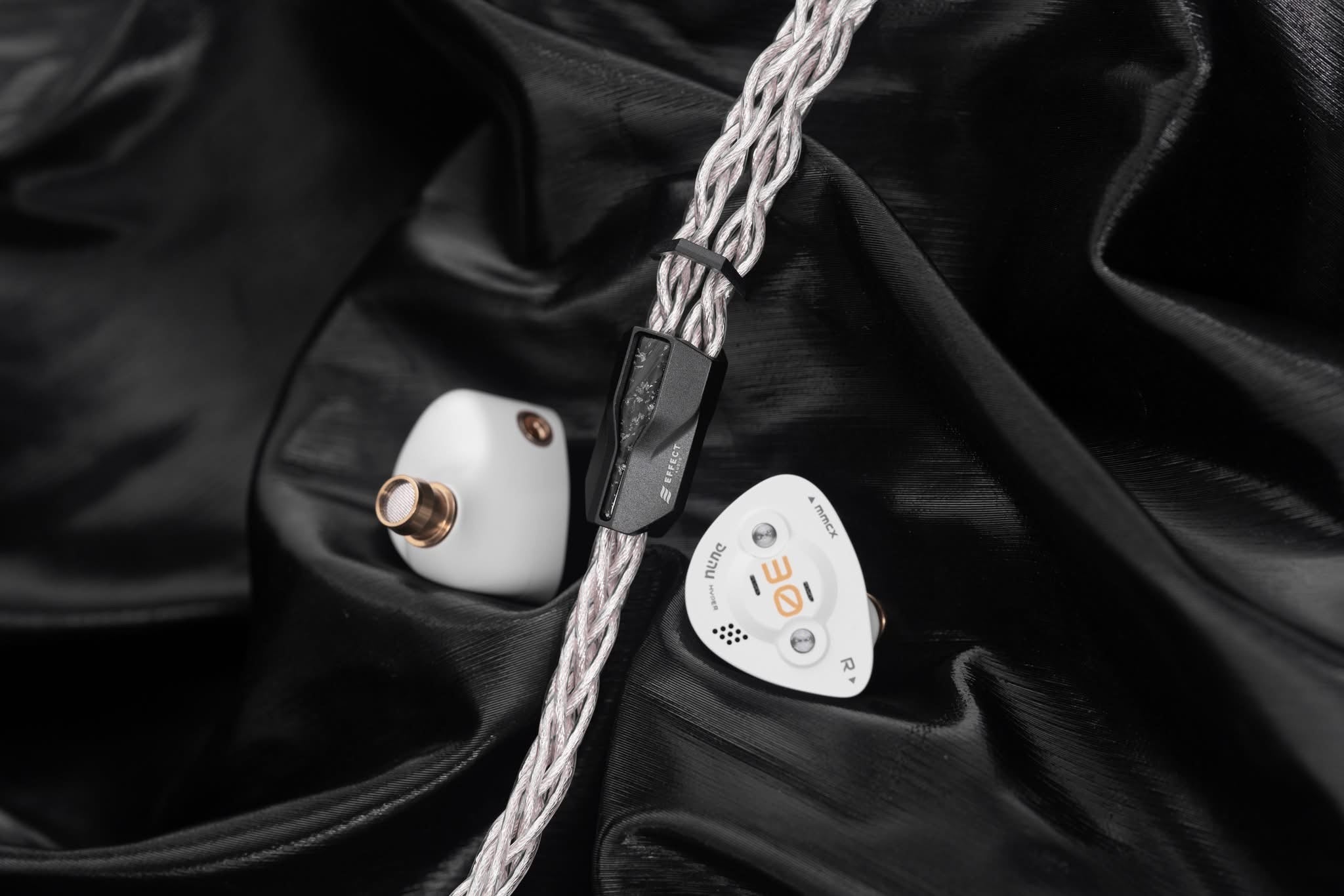 Dunu DK3001BD x Effect Audio (Cadmus II ) 全球限量300套